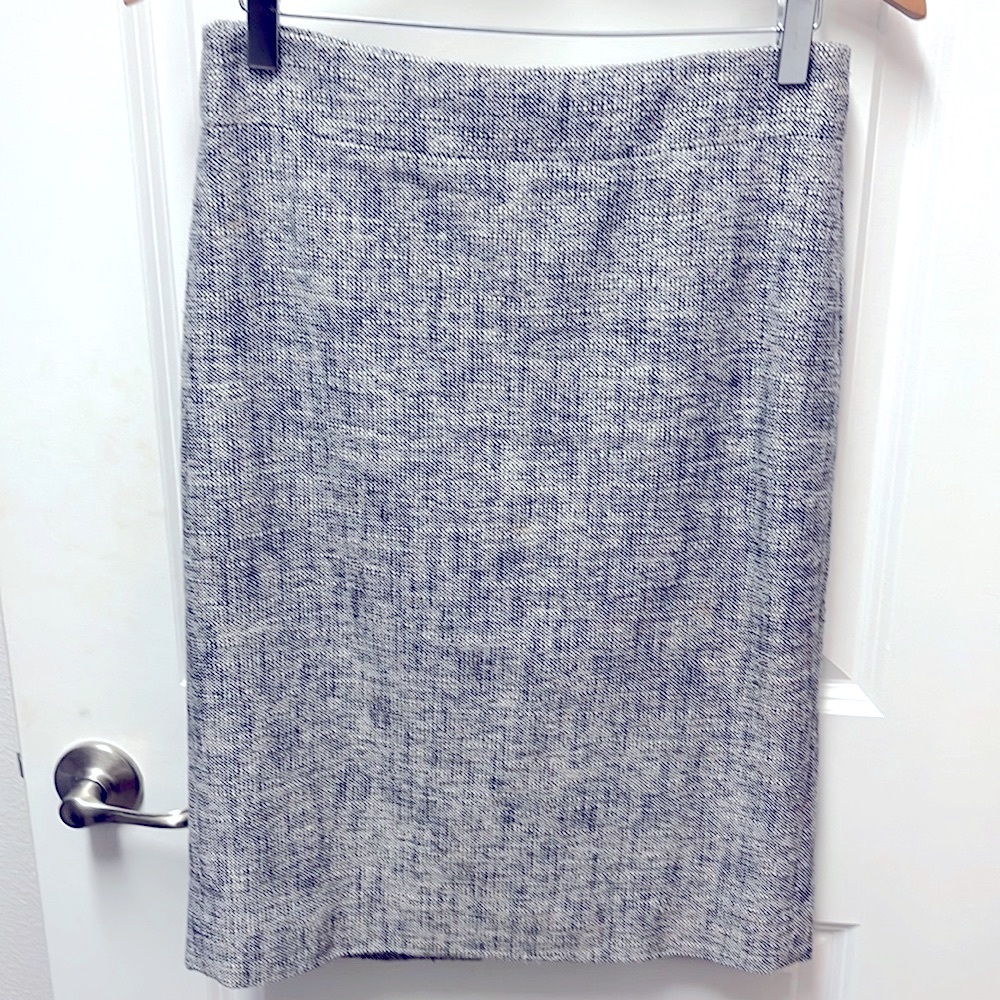 J crew white and navy skirt. Size 4